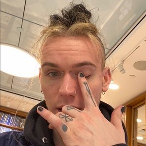 Meet your Posher, Kyle